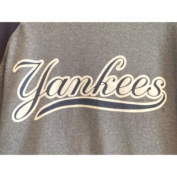 MLB New York Yankees Jeter #2 Shirt Majestic Long Sleeve Yankee Patch 14/16 - Picture 3 of 10